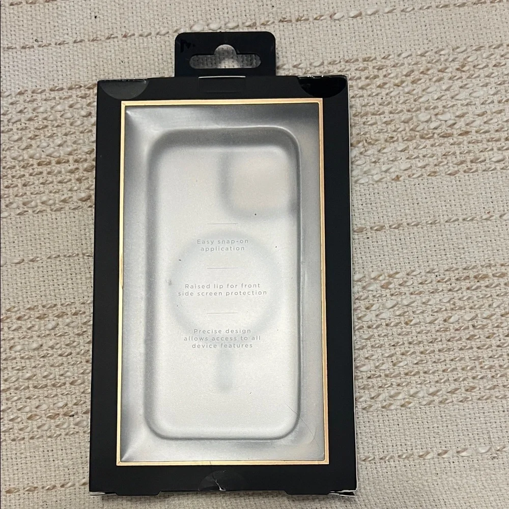 MVMT NEW Magnetic Defender Case for iPhone - 15/14/13 Black and clear. In box